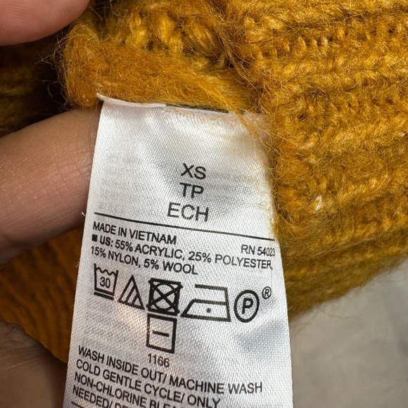 Old Navy Women's XS Mustard Yellow Knit Turtleneck Sweater Long Sleeve Warm - Picture 8 of 9